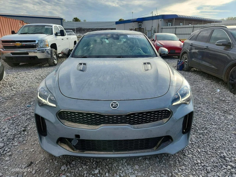 Kia Stinger 2