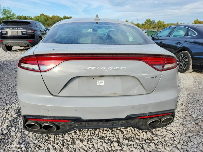 Kia Stinger 6