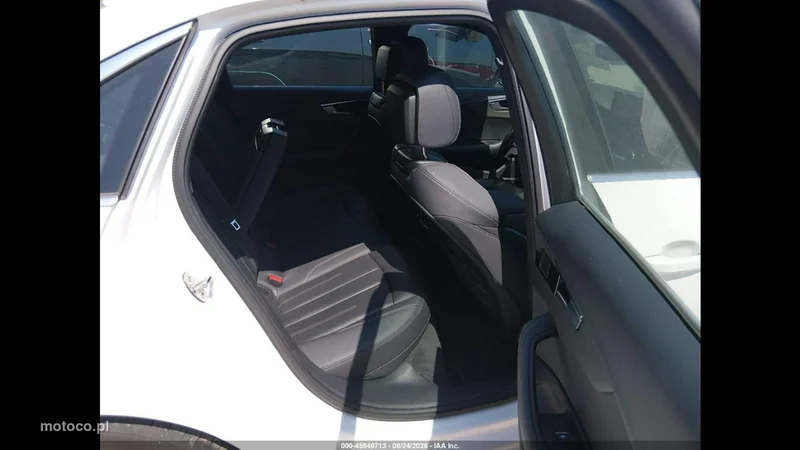 Audi A4 B9 11