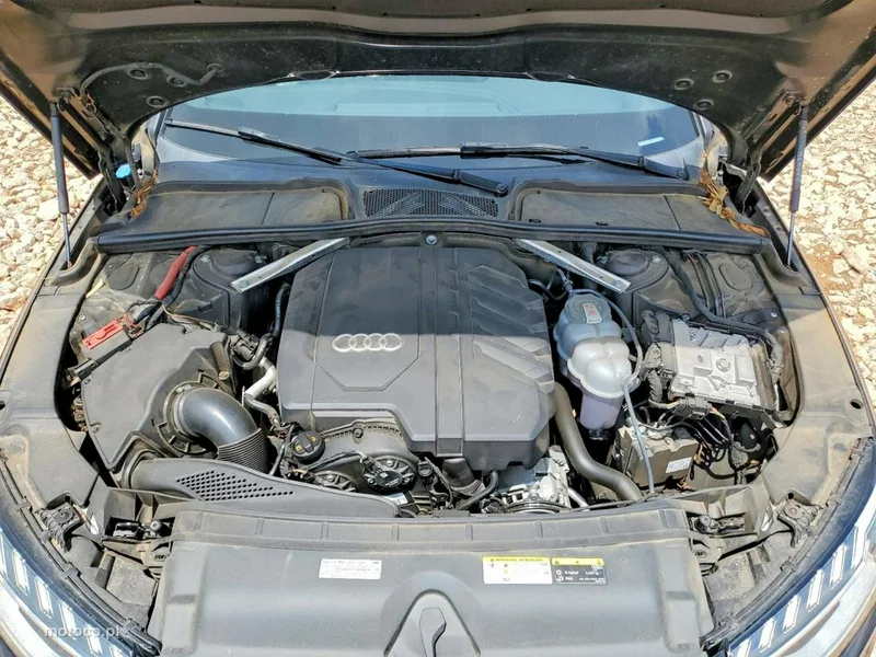 Audi A4 B9 11
