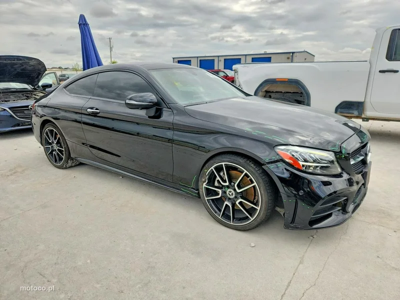 Mercedes-Benz Klasa C W205 C 300 3