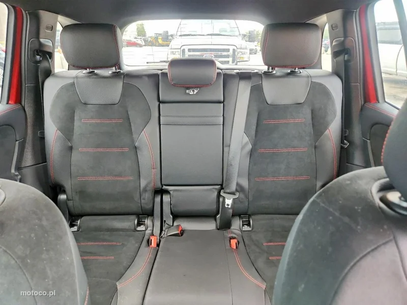 Mercedes-Benz GLB X247 10