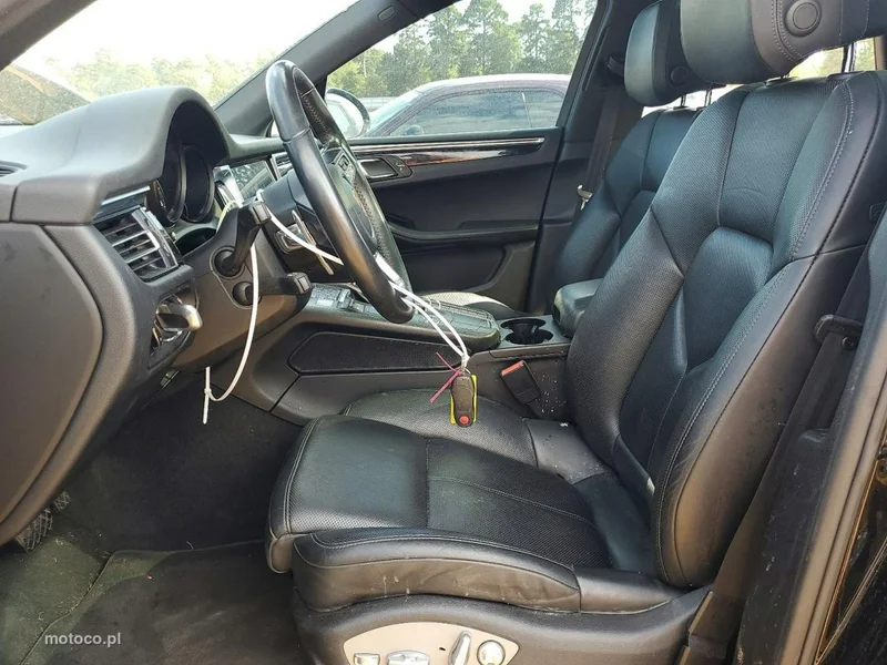 Porsche Macan 95B 7