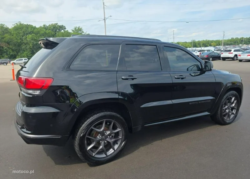 Jeep Grand Cherokee 4