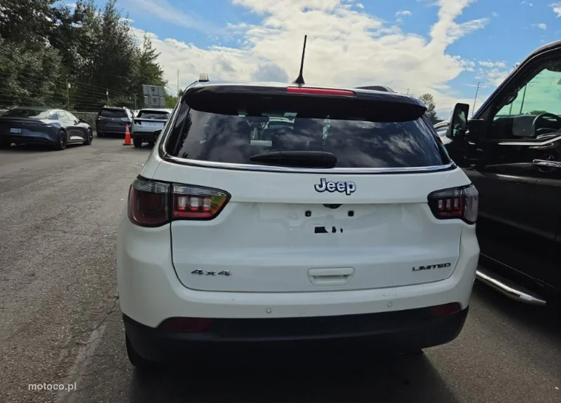 Jeep Compass 5