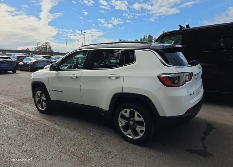 Jeep Compass 6