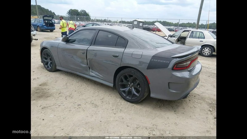 Dodge Charger 5