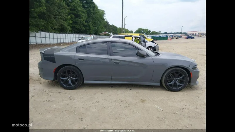 Dodge Charger 6