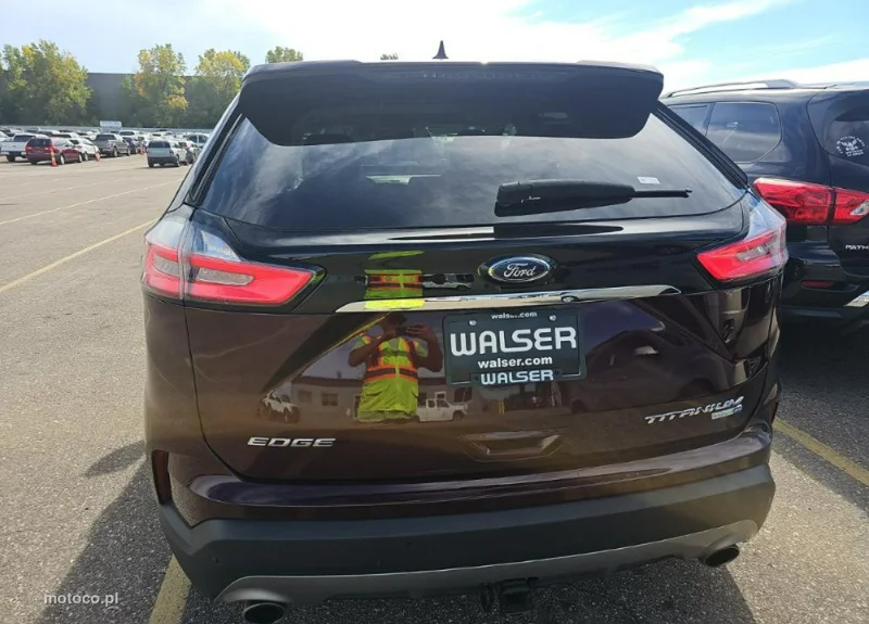Ford Edge 4