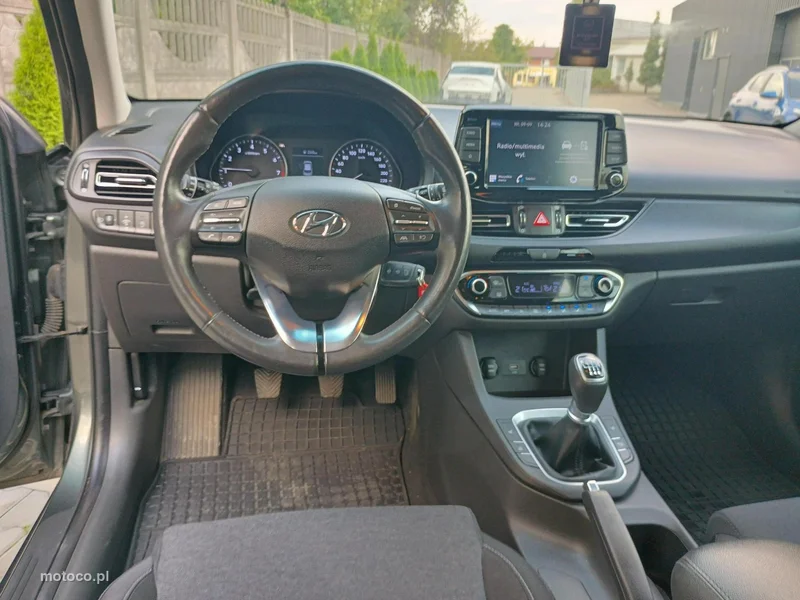 Hyundai i30 13