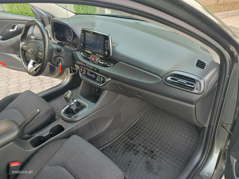 Hyundai i30 19