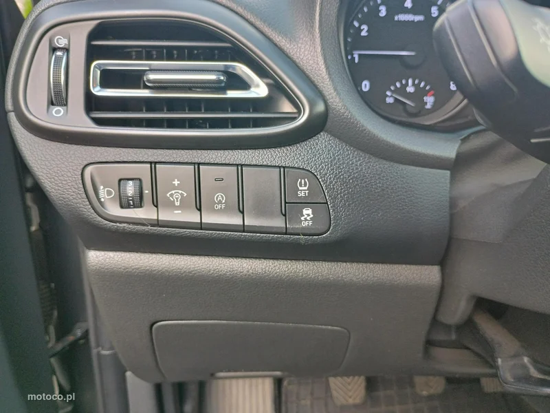 Hyundai i30 25