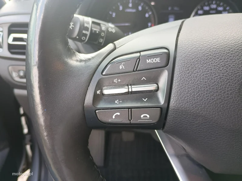 Hyundai i30 24