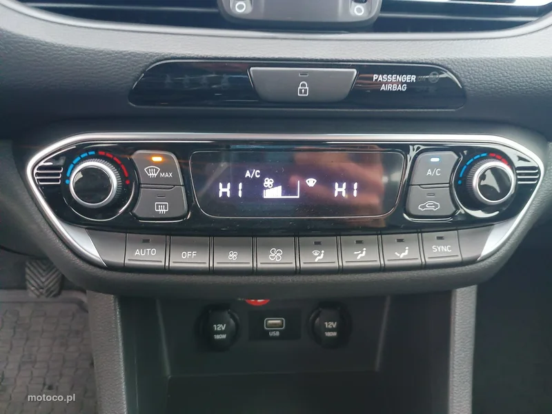 Hyundai i30 13