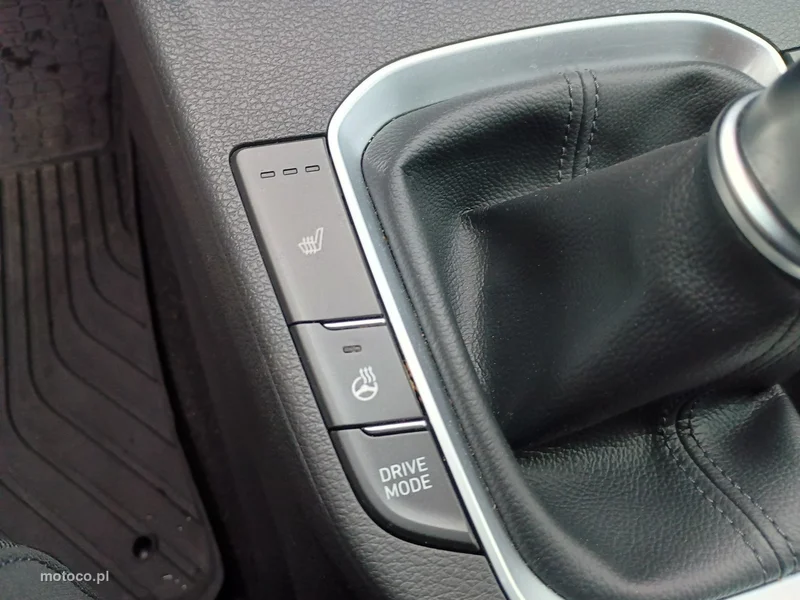 Hyundai i30 16