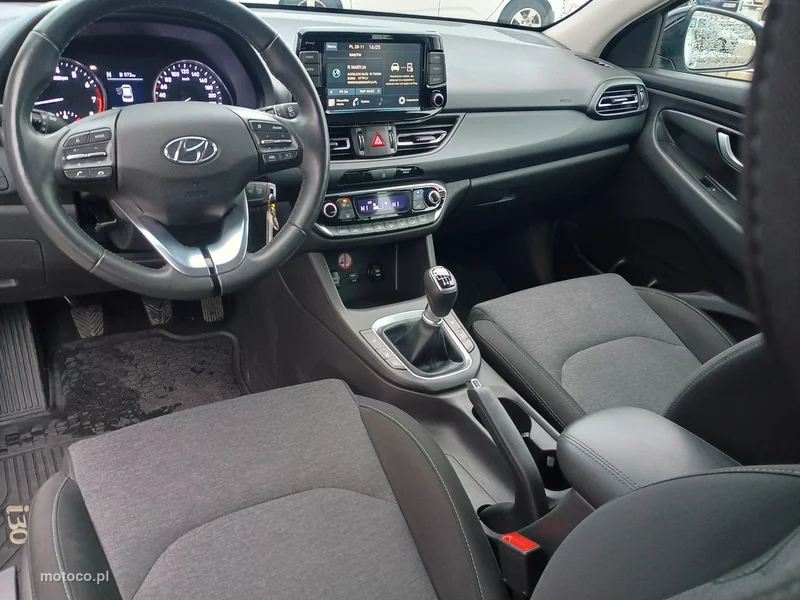 Hyundai i30 24
