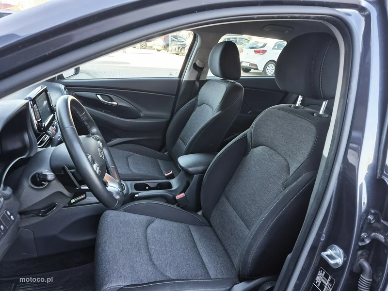 Hyundai i30 14