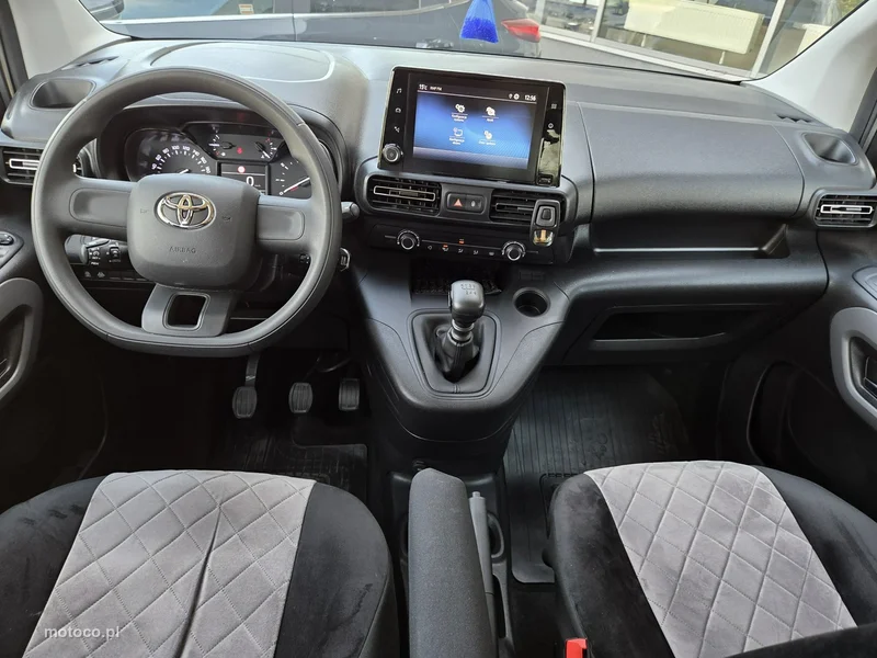 Toyota Proace City Verso 13