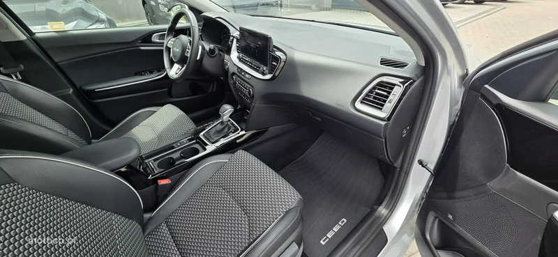 Kia Nowy Ceed 12