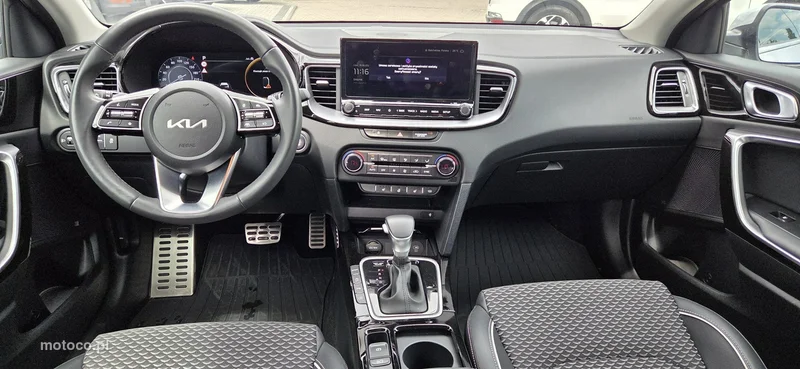 Kia Nowy Ceed 10
