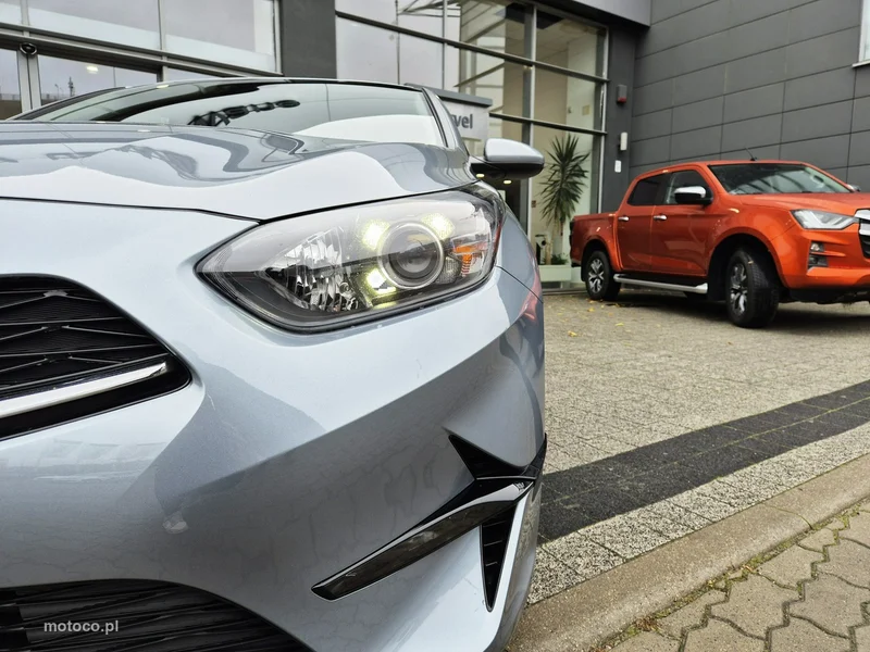 Kia Nowy Ceed 9