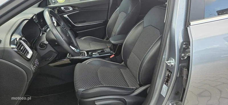 Kia XCeed 10