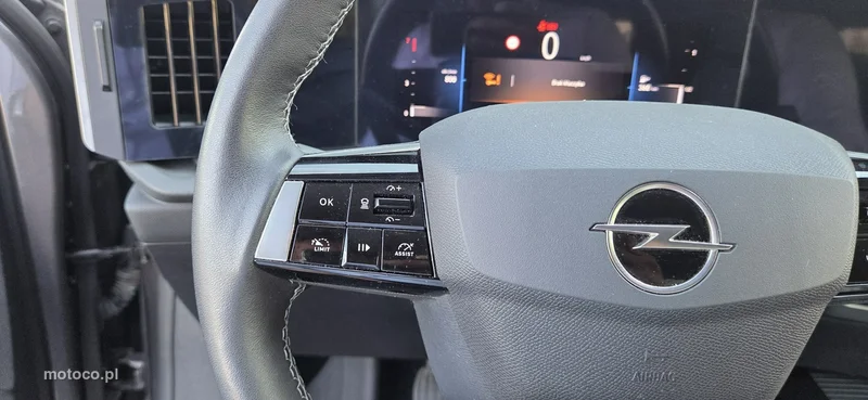 Opel Astra L 15