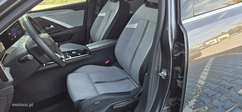 Opel Astra L 23