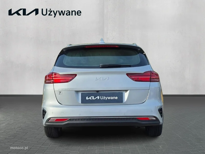 Kia Nowy Ceed 4