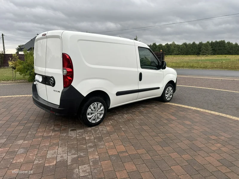Opel Combo 10