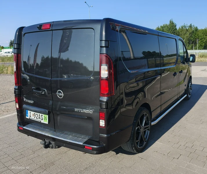 Opel Vivaro 8
