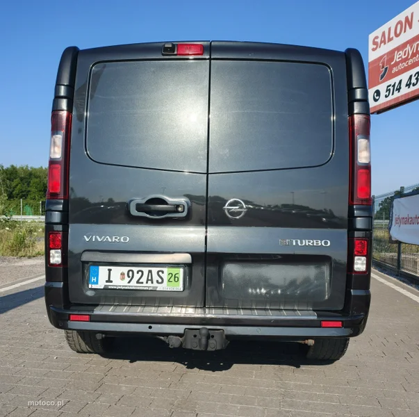 Opel Vivaro 10