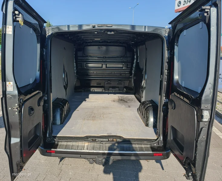Opel Vivaro 12