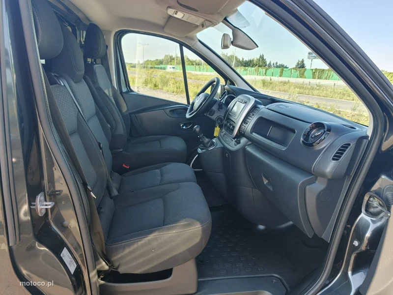 Opel Vivaro 15