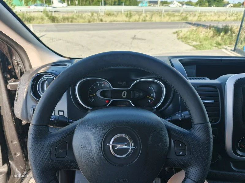 Opel Vivaro 19