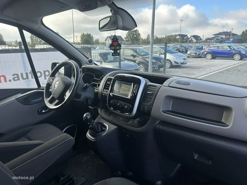 Renault Trafic 9