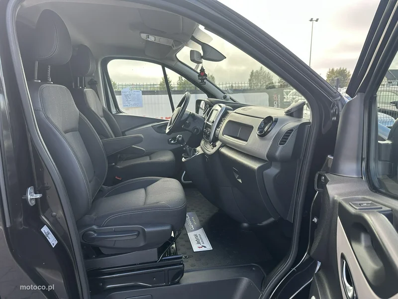 Renault Trafic 11