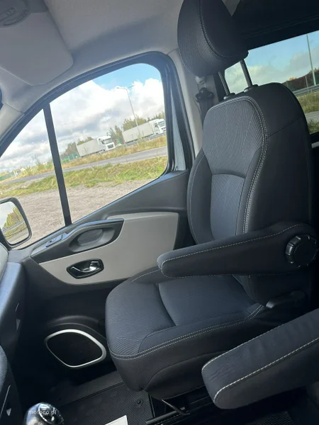 Renault Trafic 39