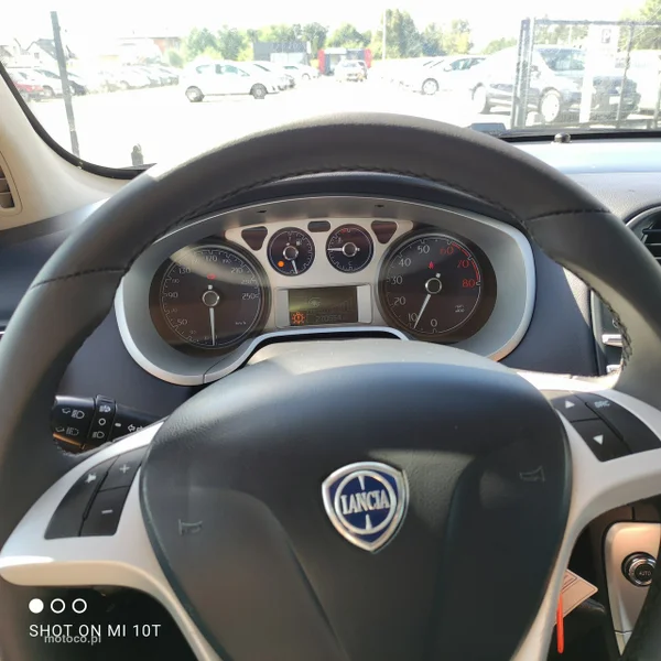 Lancia Delta 12