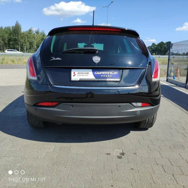 Lancia Delta 21