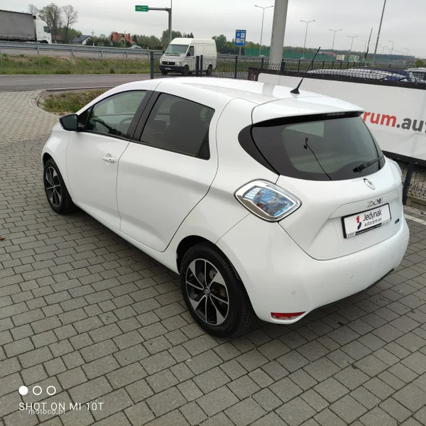 Renault ZOE 9