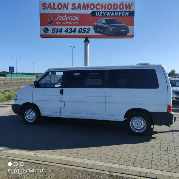 Volkswagen Transporter 12
