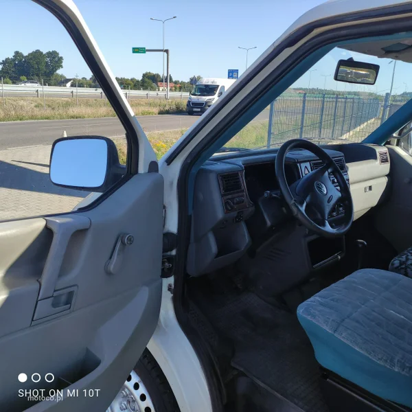 Volkswagen Transporter 13
