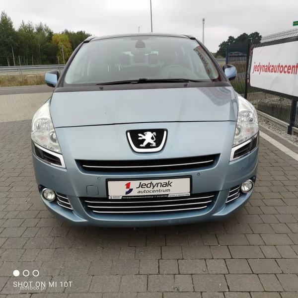 Peugeot 5008 2