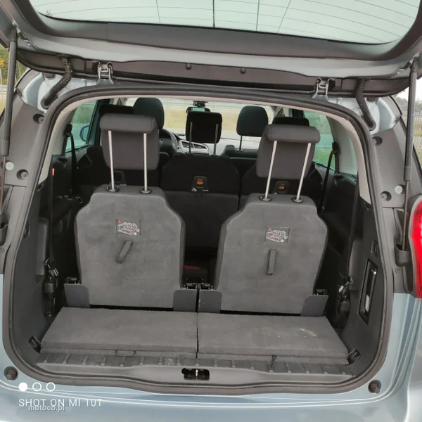 Peugeot 5008 13