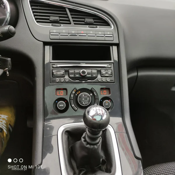 Peugeot 5008 25