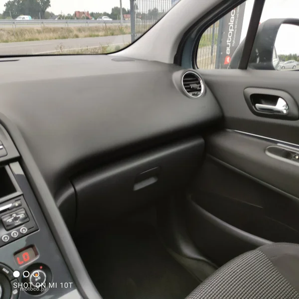 Peugeot 5008 28