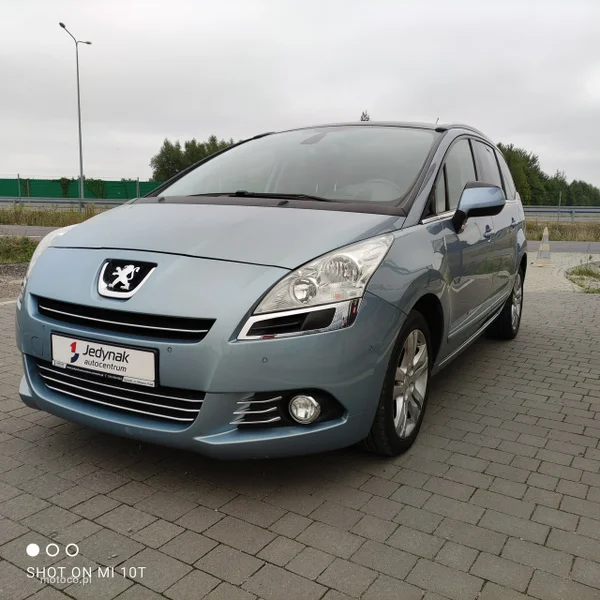 Peugeot 5008 4