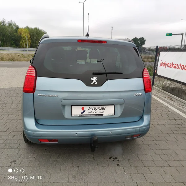 Peugeot 5008 9