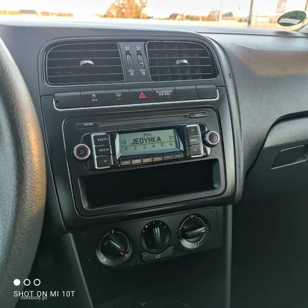Volkswagen Polo V 6R 21